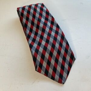 Vintage Diamond ♦️ Neiman Marcus Tie